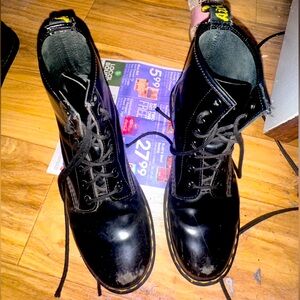 COPY - Dr Martens 1460 womens Size 8 black leather